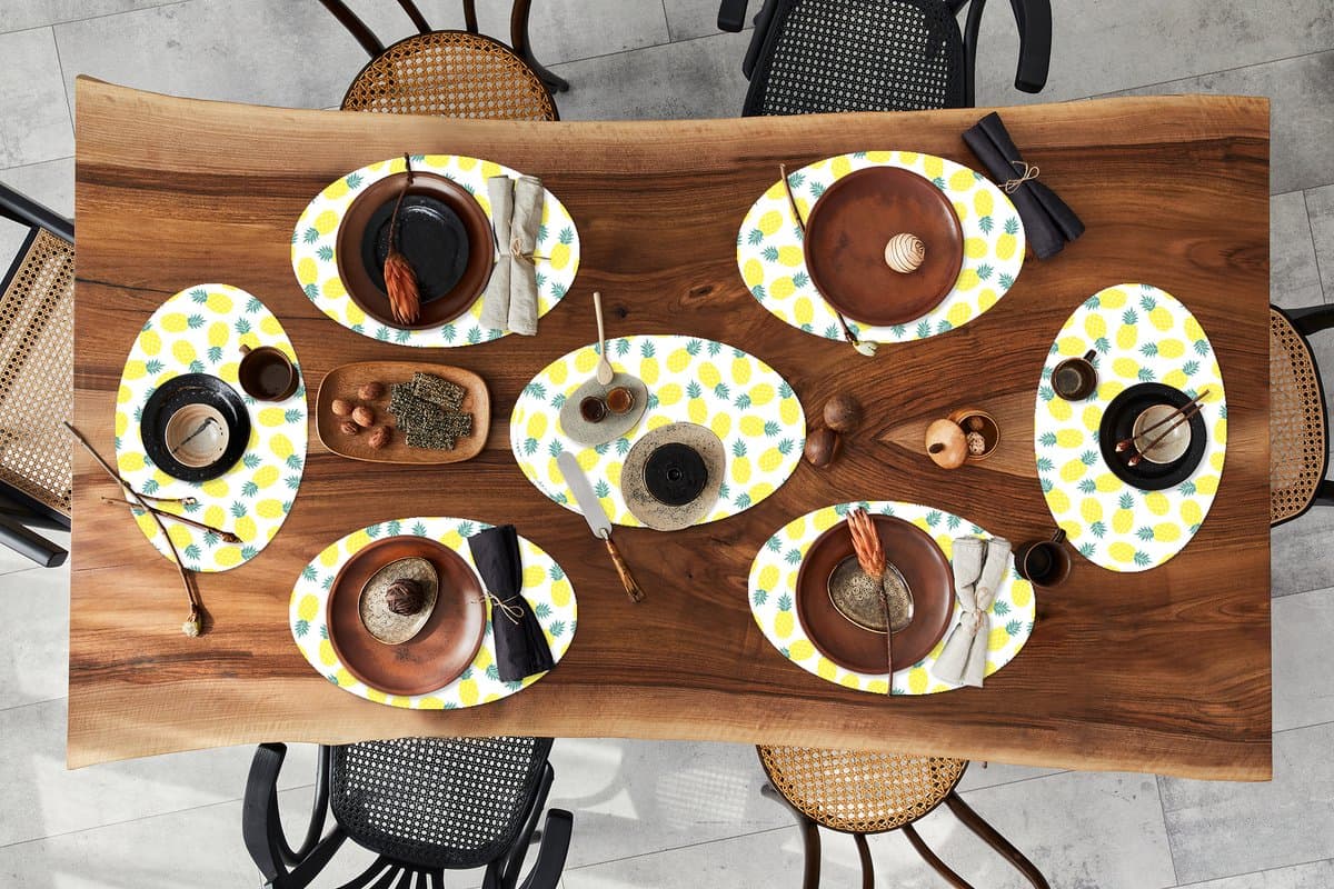 Placemats ovaal - Onderleggers - Ovale placemats - Zomer - Tropisch - Design - Ananas - 8 stuks