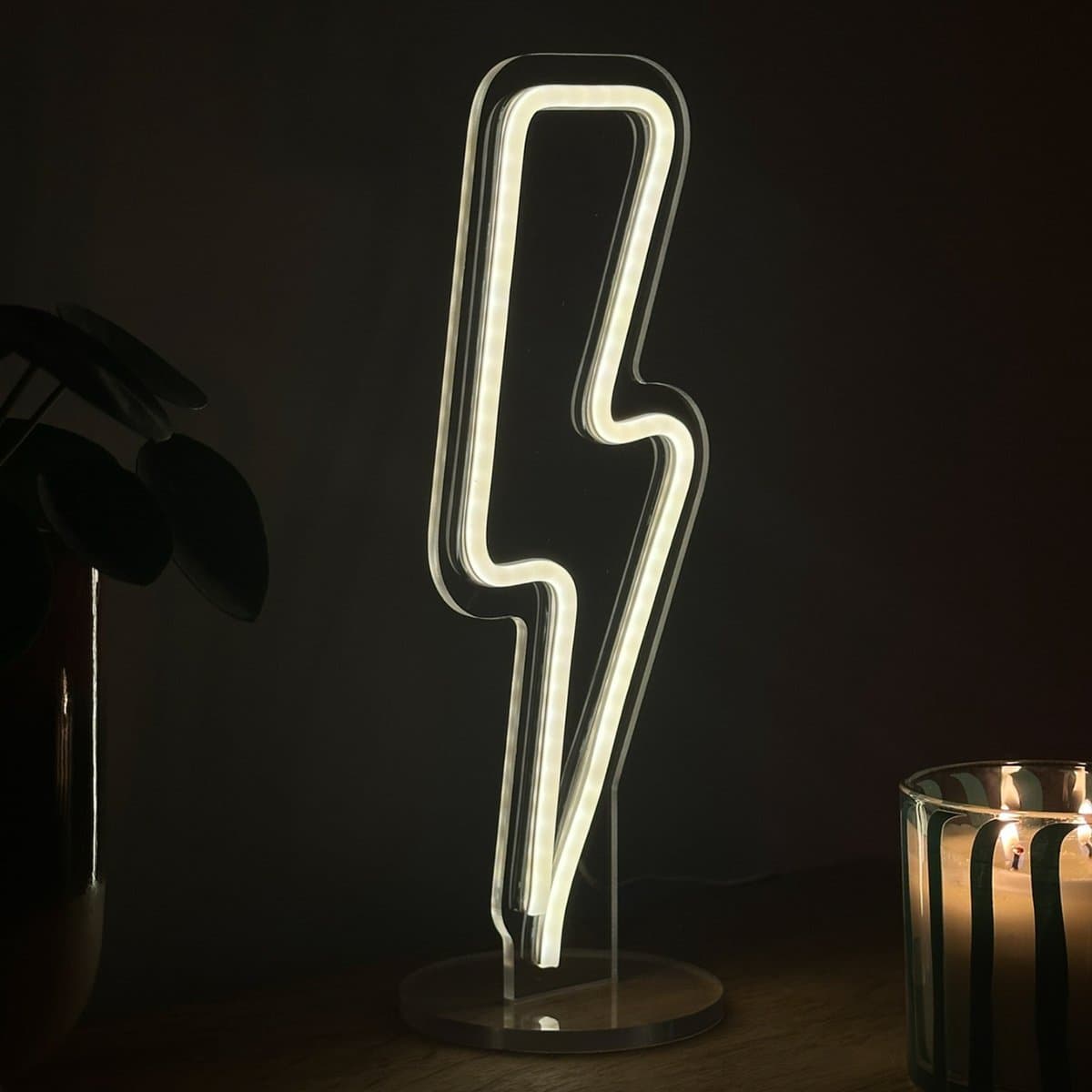 Neon Lamp - Bliksem Warm Wit - Staand - Dimbaar - USB - Tafellamp - Neon Sign - Neon Verlichting - Neon Led Wandlamp