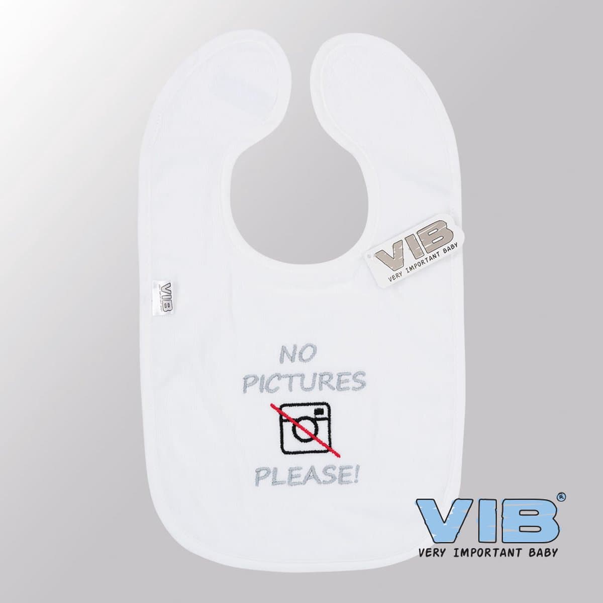 VIB® - Slabbetje Luxe velours - No Pictures please (Wit) - Babykleertjes - Slabbetjes - zwangerschap aankondiging - baby aankondiging