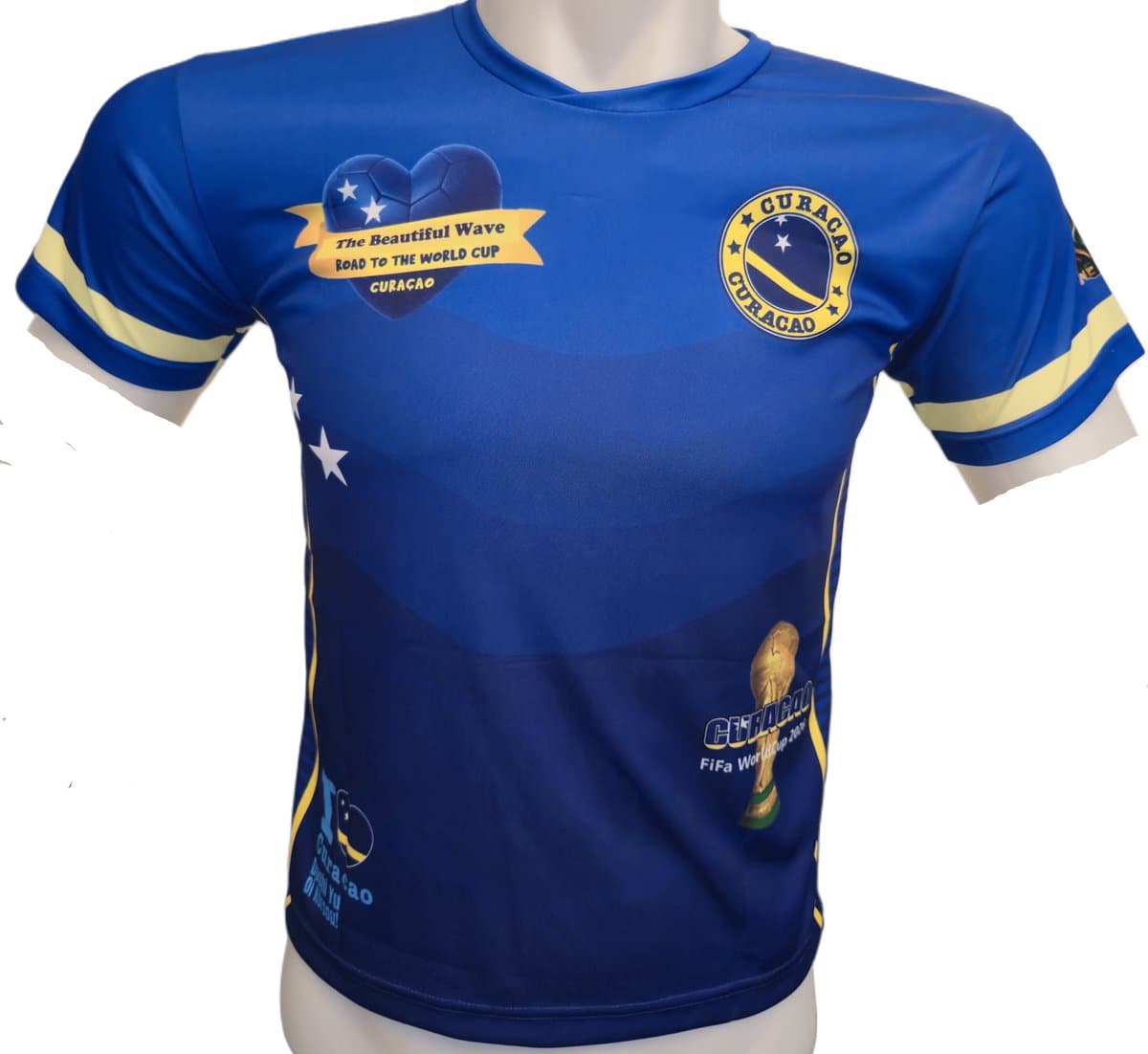 FW27 Curaçao WK shirt kindermaten, unisex. Special Edition. 2 Kleurig. Om te zoenen, zo mooi!