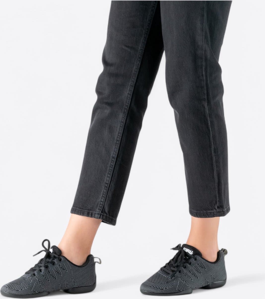 Dames danssneakers Suny 150 - Salsa en Latin - Flexibele danssneakers met splitzool - Draaipunten voor soepele draaibewegingen - Voetbed is uitneembaar - Lichtgewicht - SUNY - Zwart/Grijs - 40 2/3