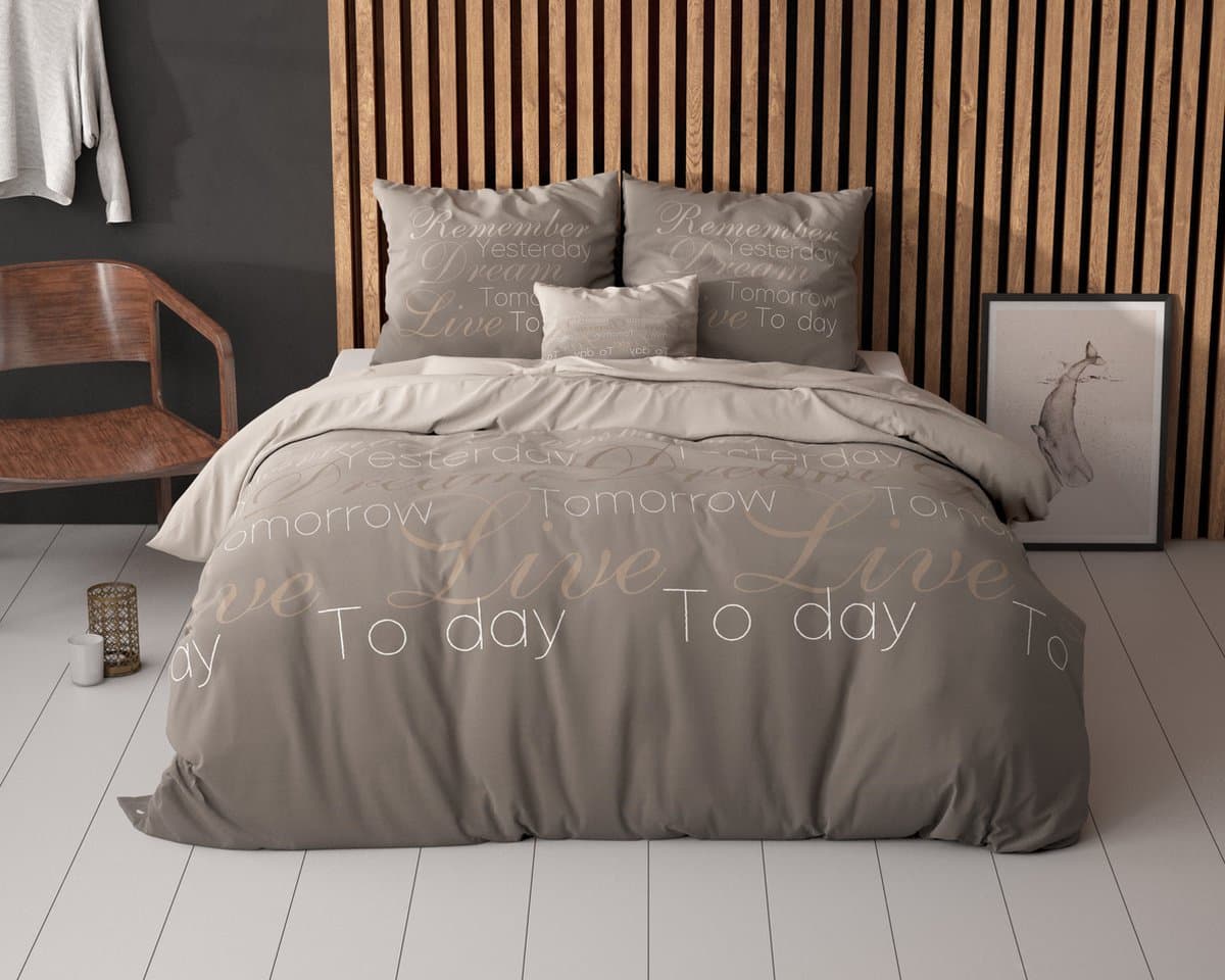 Sleeptime Live Today Dekbedovertrek - 240 x 200/220 + 2 60 x 70 cm kussenslopen - Taupe