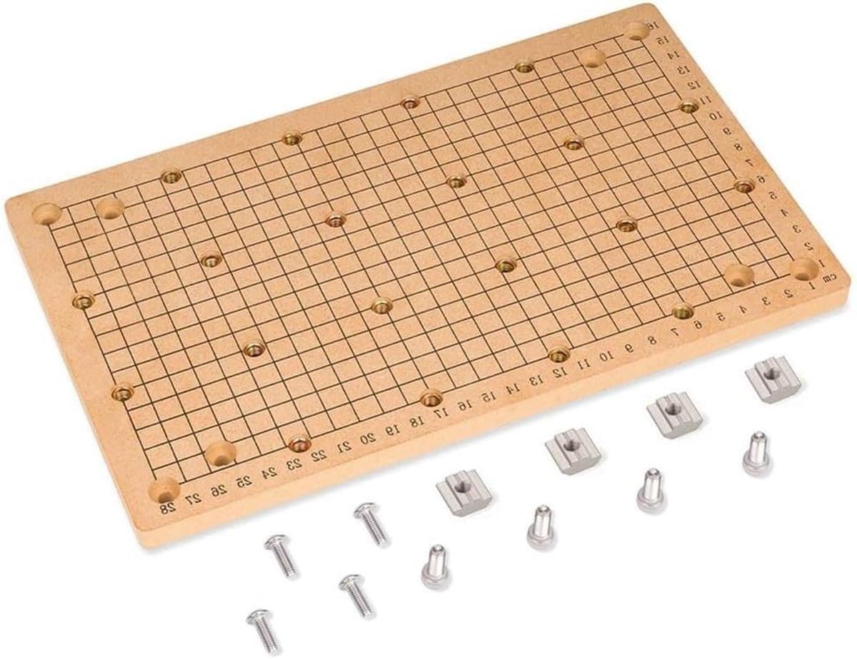 MDF Spoilboard - CNC Werkplaat - CNC Graveren - Voorgeboorde M6 Gaten - 30 x 18 cm - Bruin