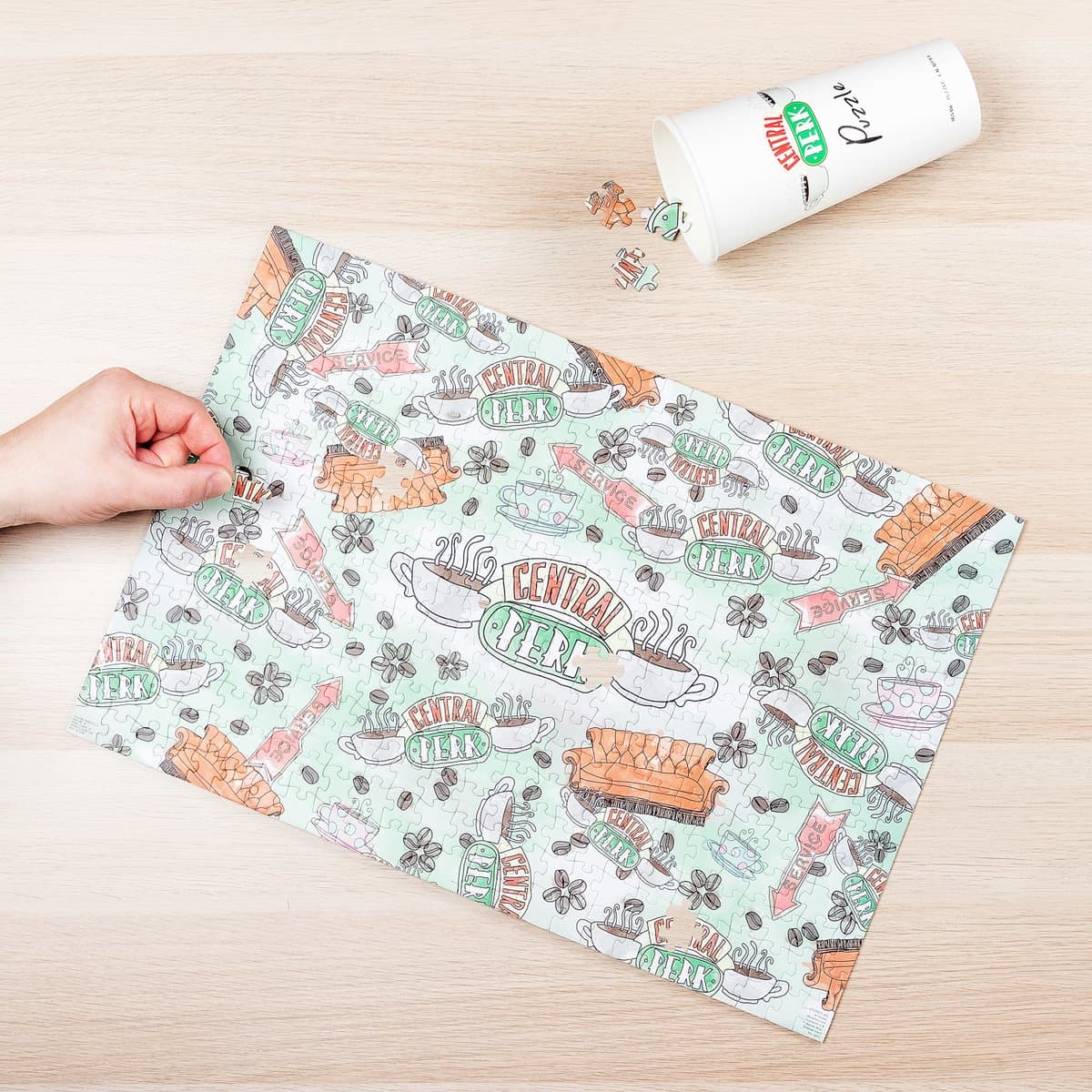 Friends Central Perk Puzzle - 400 Stukken in Kartonnen Mok