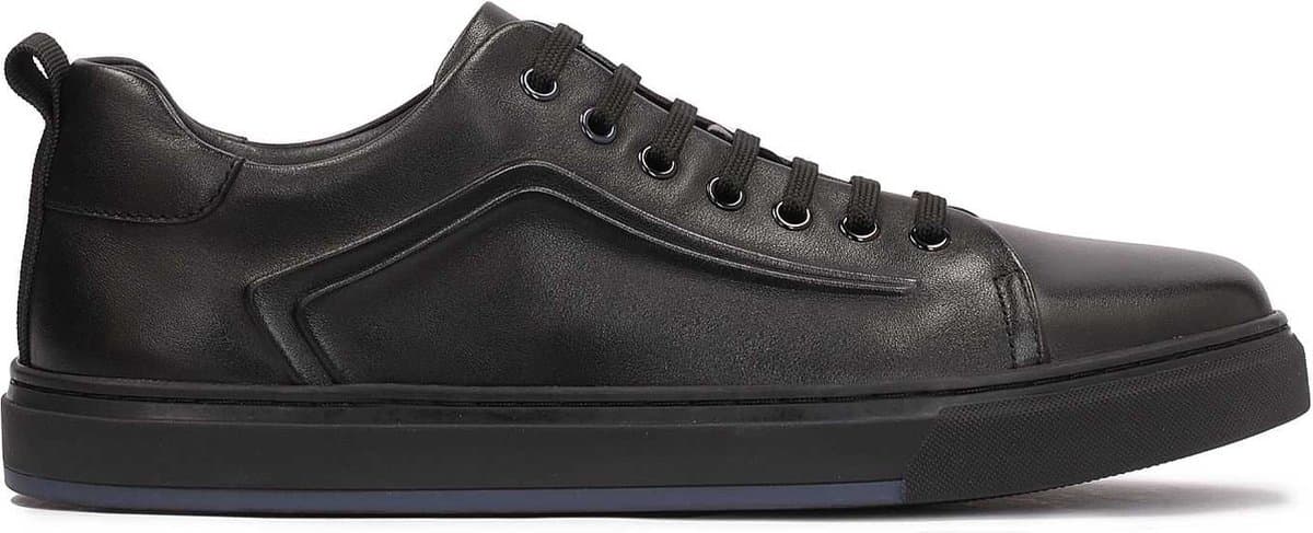 Zwarte sneakers voor heren met een uitpuilend patroon in reliëf