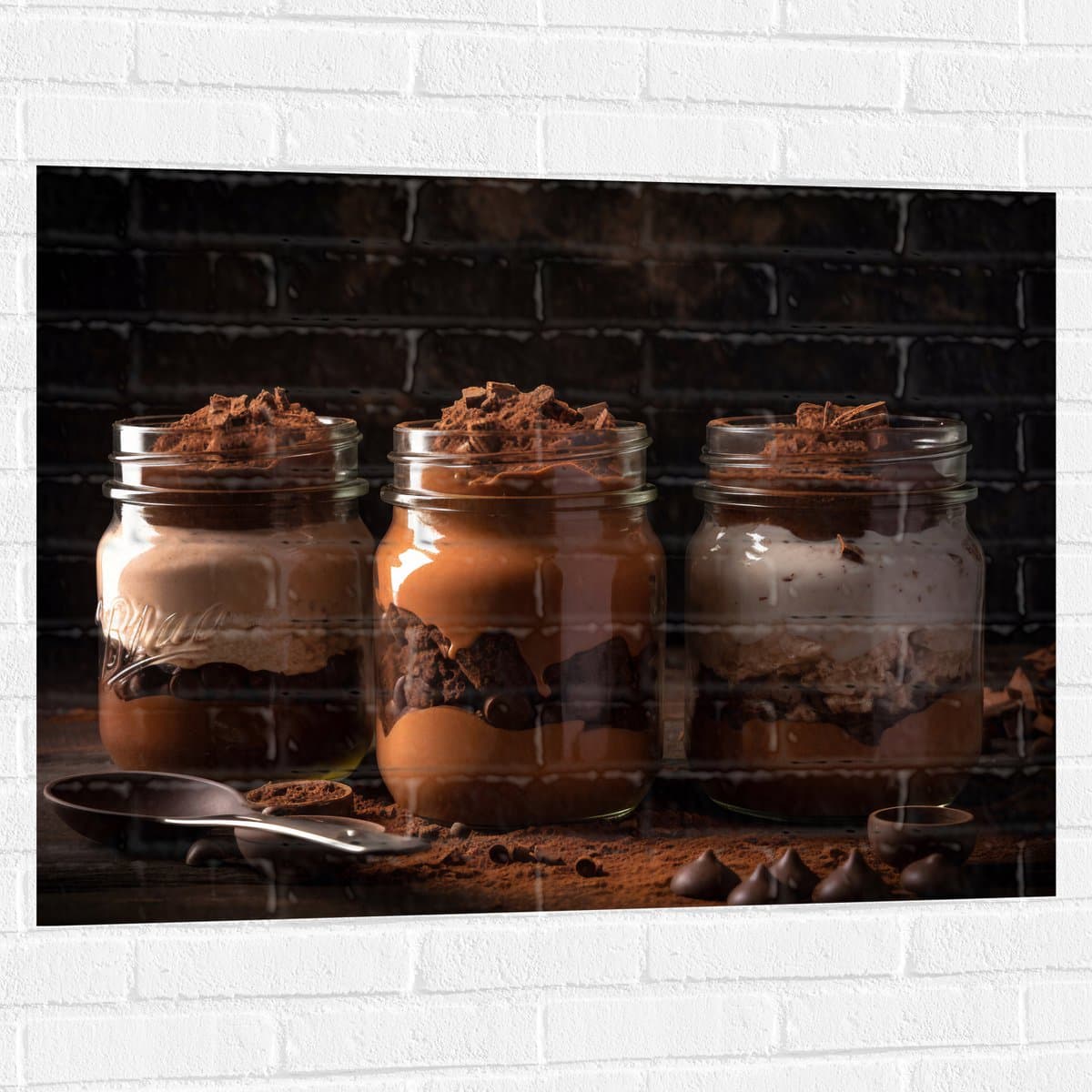 Muursticker - Chocolademouse Toetjes in Glazen Potjes - 100x75 cm Foto op Muursticker