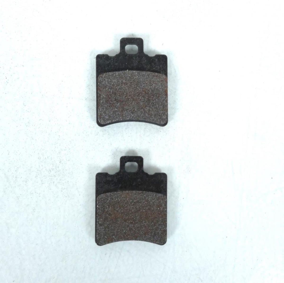 Plaquette de frein Brembo pour Scooter Aprilia 50 Scarabeo 4T 2004 à 2017 AV Neuf