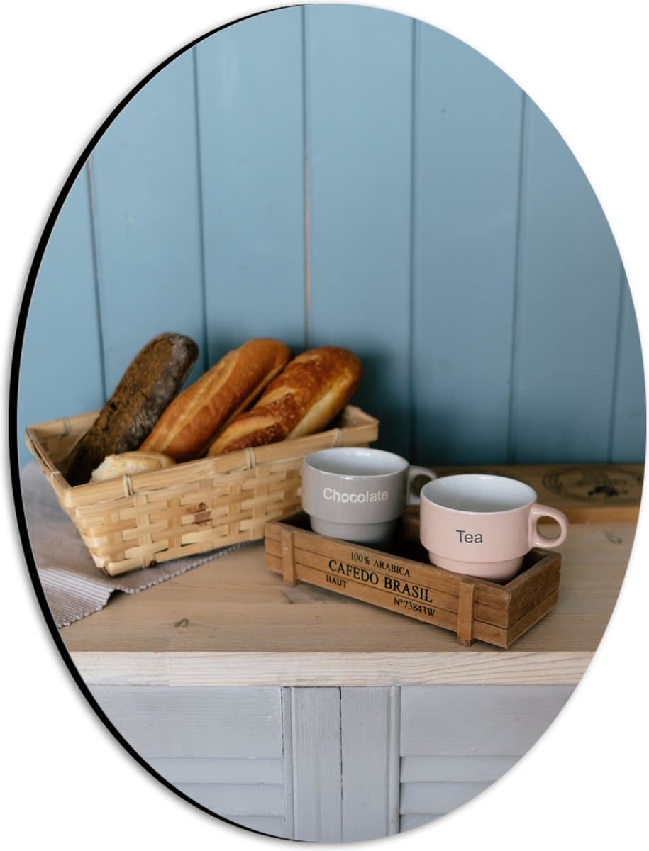 Dibond Ovaal - Mand met Broodjes en Koffie op Kast - 21x28 cm Foto op Ovaal (Met Ophangsysteem)