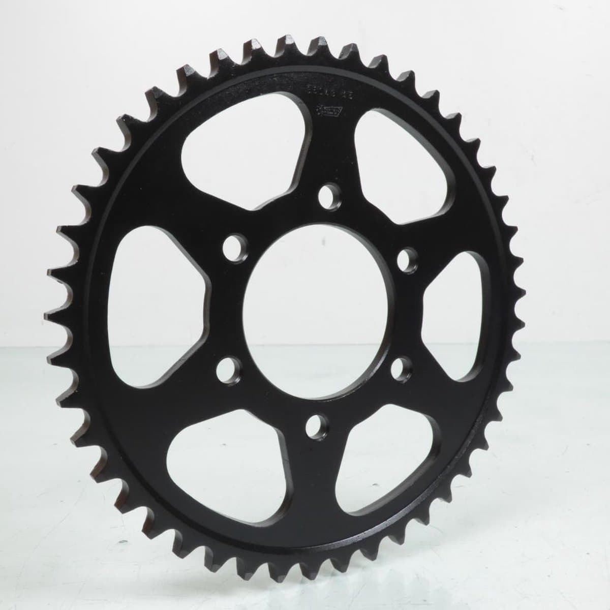 Couronne de transmission Esjot pour Moto Suzuki 1200 Gsf Bandit S/N 1996 à 2005 45 dents pas 530 Neuf