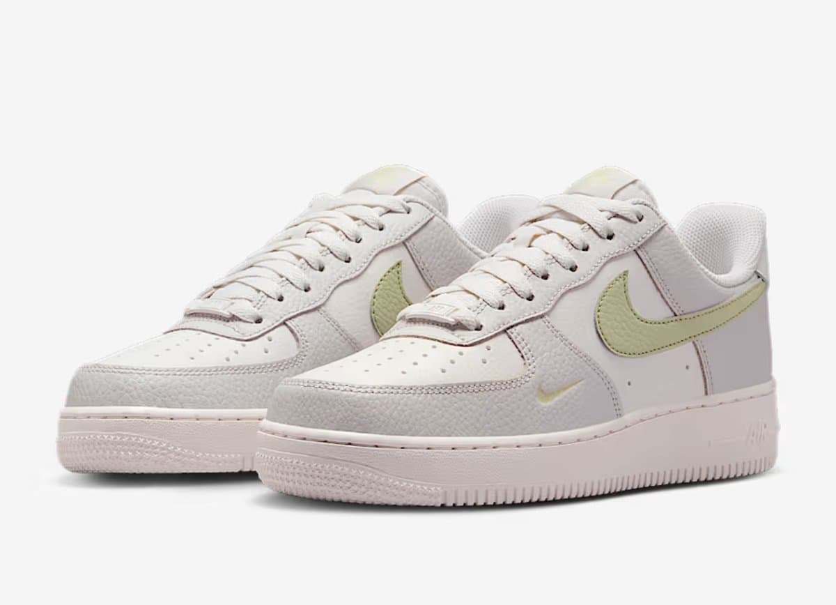 Nike Air Force 1 07 IB3881-001 Maat 40