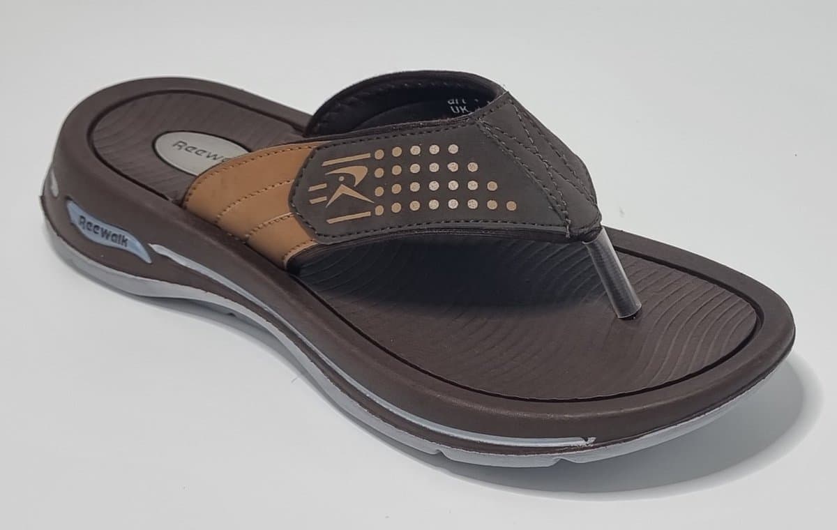Reewalk® - Heren Slippers – Heren Teenslippers – Memory Foam Voetbed – Licht Gewicht Heren Slippers - Bruin – Maat 39