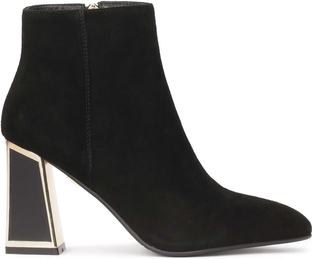 Suede boots with shiny heel