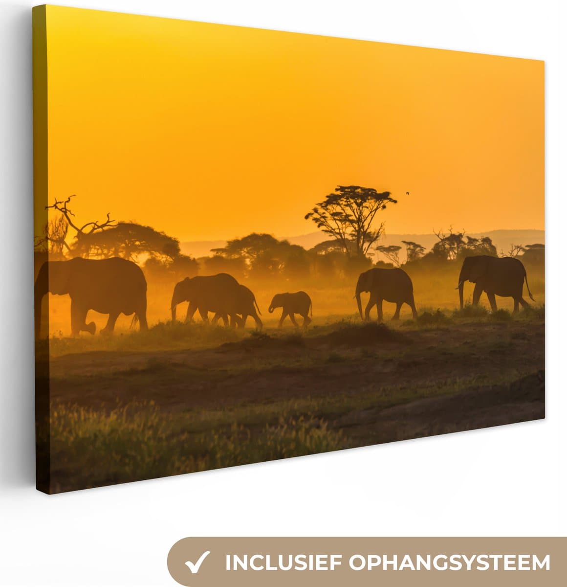 OneMillionCanvasses - Canvas - Olifant - Kudde - Zonsopkomst - Mist - Savanne - Kamer decoratie - Canvas schilderij - 60x40 cm