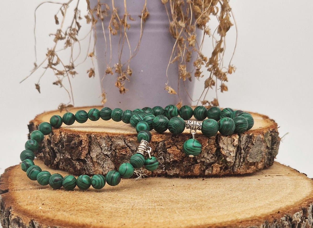 Handgemaakte Fatema natuursteen armband met natuursteen hanger " Malachiet" -10 mm diameter van de korrel- Diameter armband 20 cm - Een mooi cadeau voor familie en vrienden