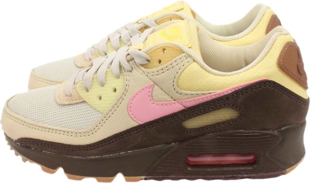 Nike sneakers maat 35.5