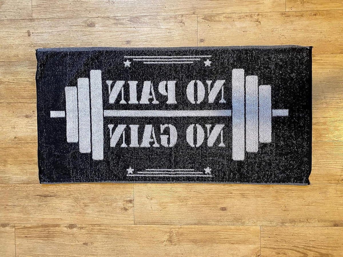 Sport Handdoek - Fitness Handdoek - Motiverend Trainen - Bedrukbaar Met Eigen Tekst - 50 x 100 cm - Zwart