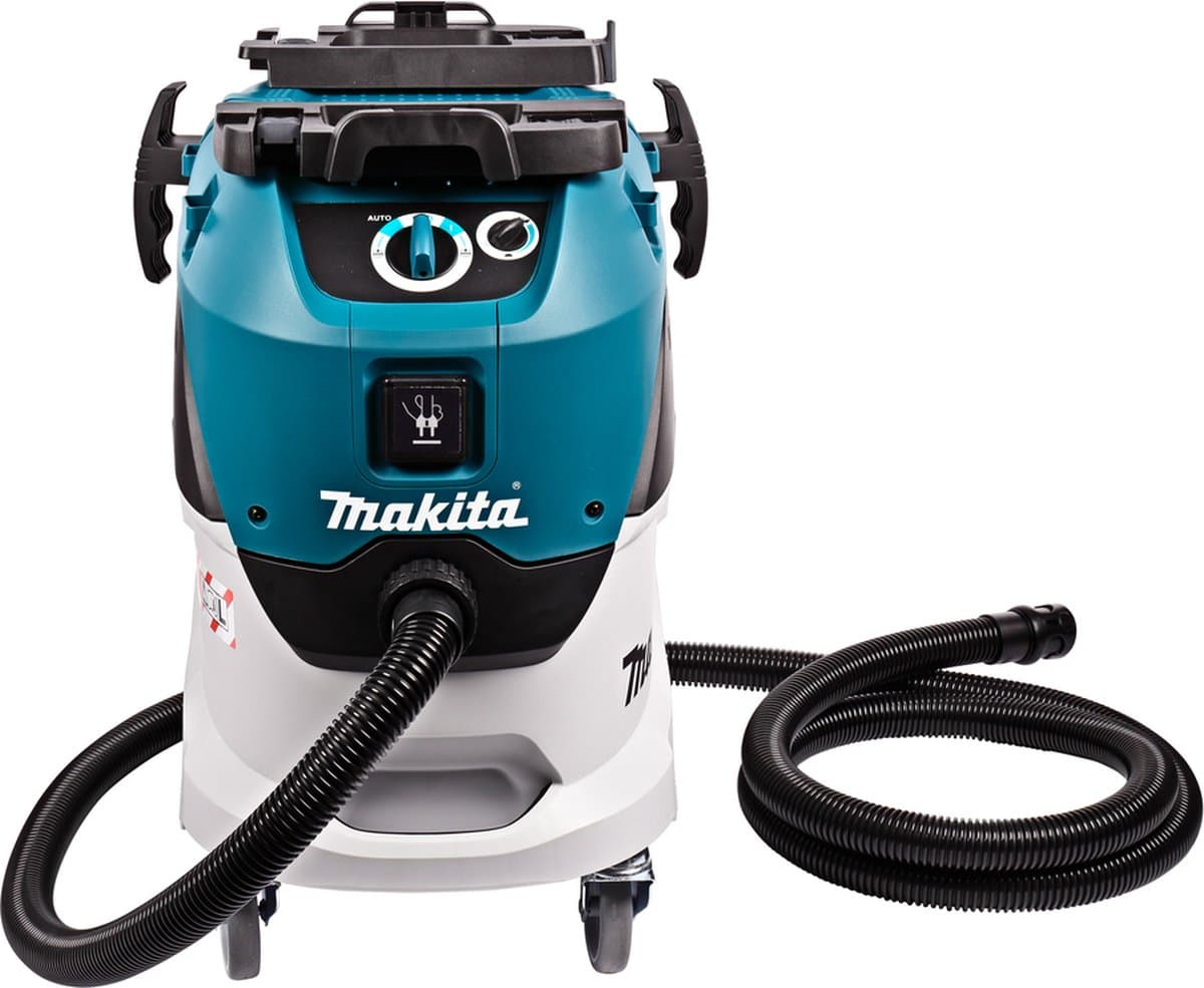 Makita VC4210L