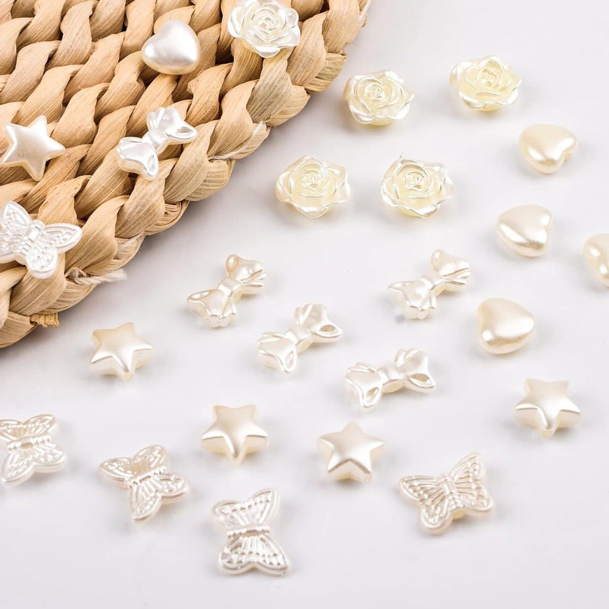 Parelkralen - 250 stuks ABS imitatie parels voor sieraden maken - Rozen, Vlinders, Sterren, Harten, Strikken - Parel Esthetische Kralen voor DIY Ambachten