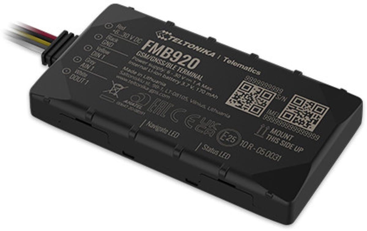GPS Tracker inbouw Teltonika inclusief bluetooth en 128MB microSD card