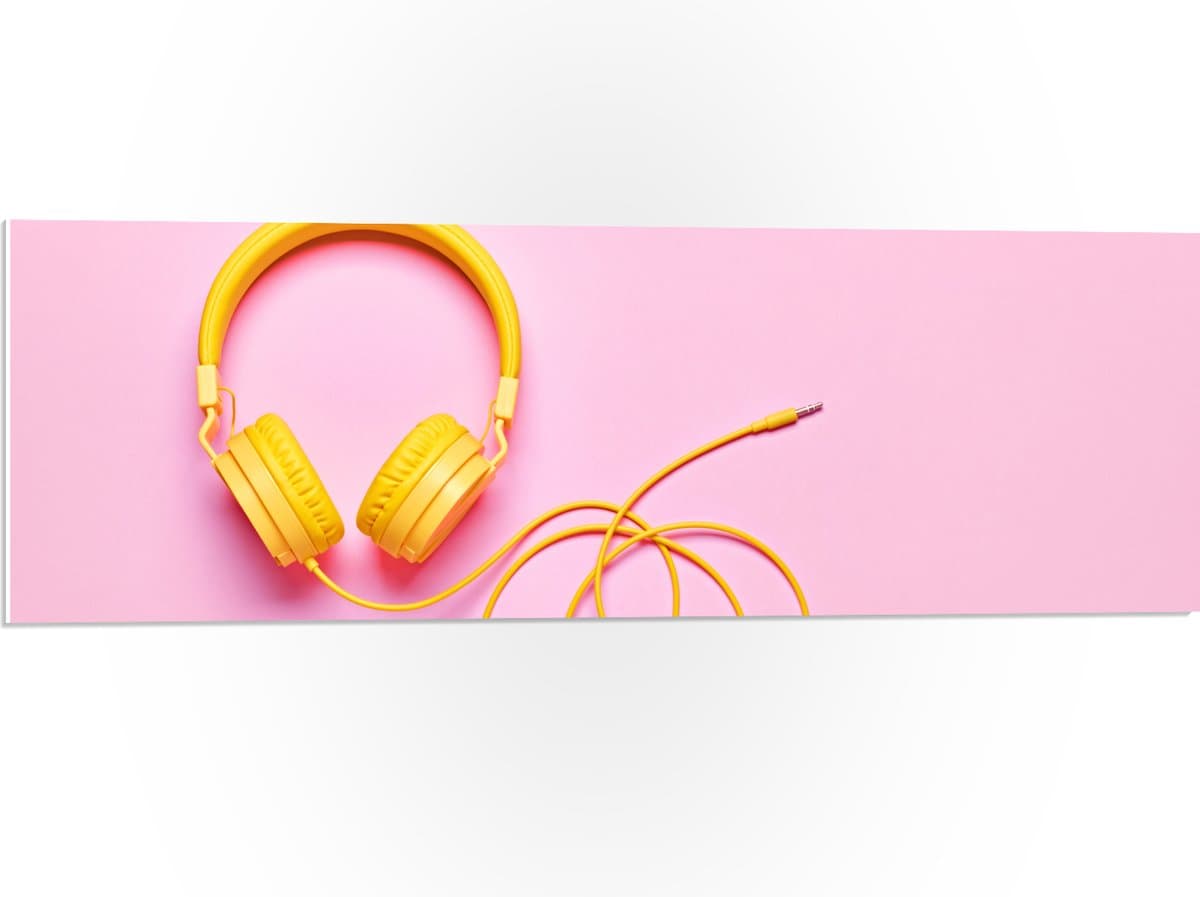 PVC Schuimplaat- Gele Headset tegen Roze Achtergrond - 90x30 cm Foto op PVC Schuimplaat