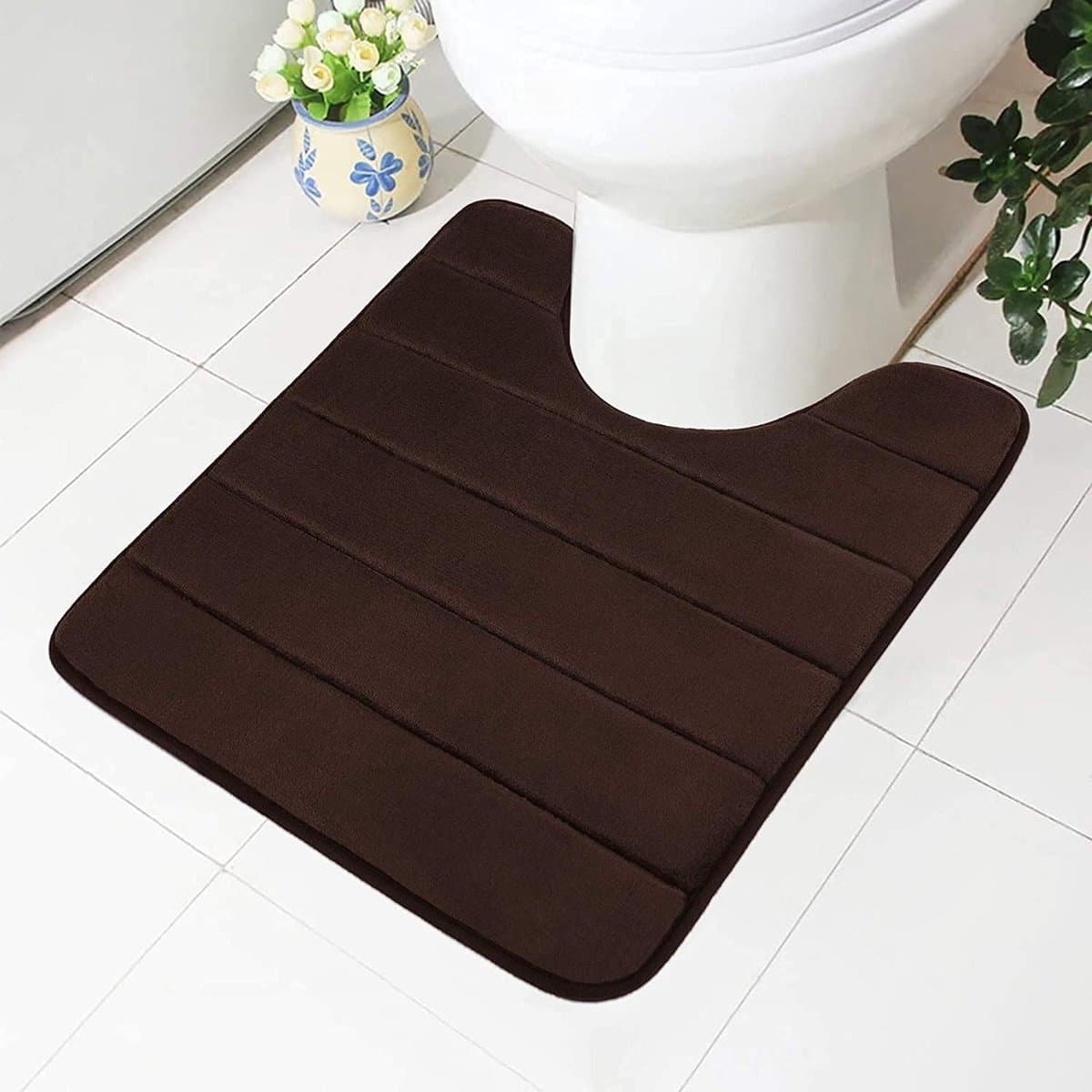 Traagschuim antislip zachte mat toilet met uitsparing 50 x 60 cm, absorberende badmat, staande wc, wasbare badmat voor toilet, bruin