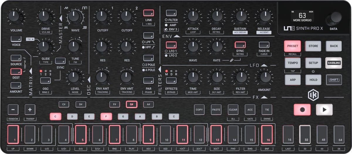 IK Multimedia UNO Synth Pro X - synthesizer