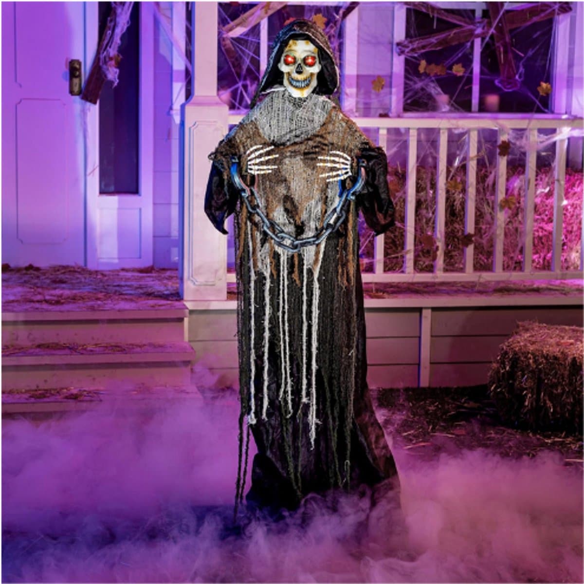 Levensechte Halloween Grim Reaper Decoratie – Bewegende Skelettenpop Met Lichtgevende Ogen En Geluid – Geluidsgeactiveerde Griezelige Halloween Versiering Voor Binnen En Buiten
