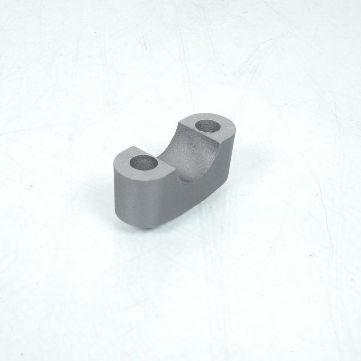 Pontet supérieur de guidon pour moto Beta 50 RR 024.34.082.00.00 32mm Neuf