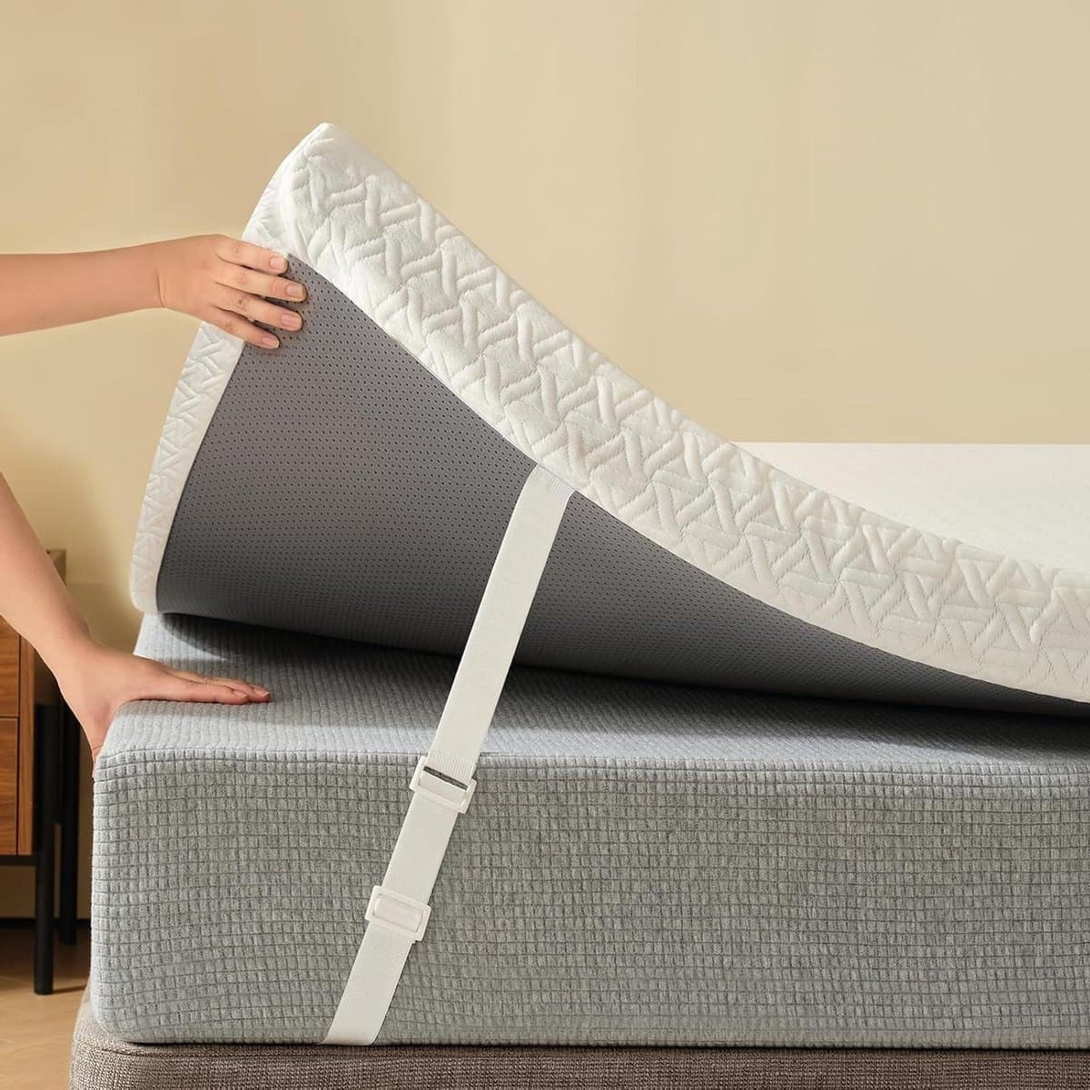 Matrastopper - Topper Matrasbeschermer - Comfort Verhogend - Gelschuim en Traagschuim - 140 x 200 cm - Wit