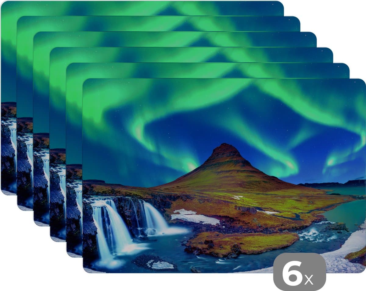Placemat - Placemats kunststof - Noorderlicht - Sterrenhemel - IJsland - Berg - Groen - Waterval - Meer - 45x30 cm - 6 stuks - Hittebestendig - Anti-Slip - Onderlegger - Afneembaar