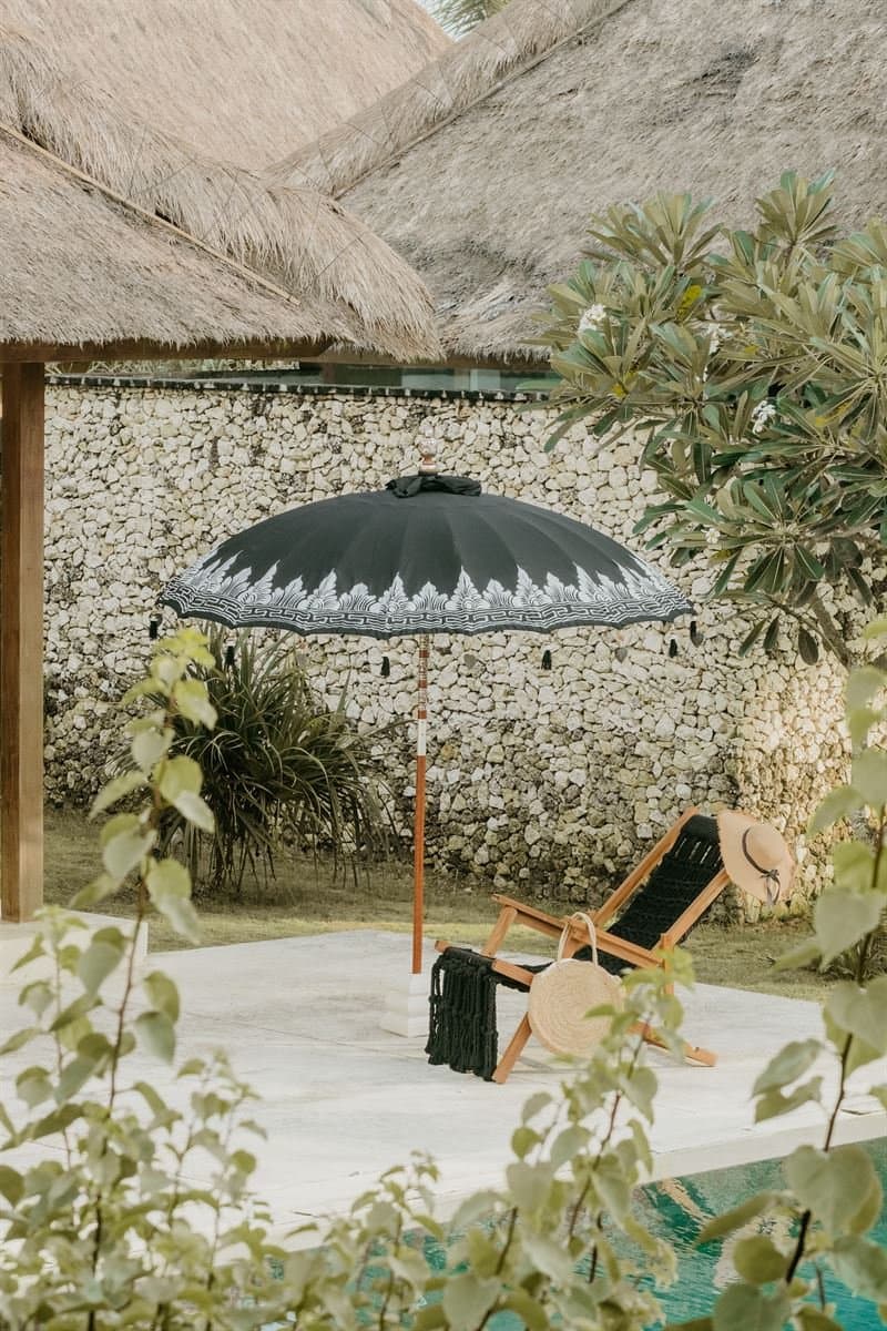 Bali parasol - half zilver zwart - 180 cm
