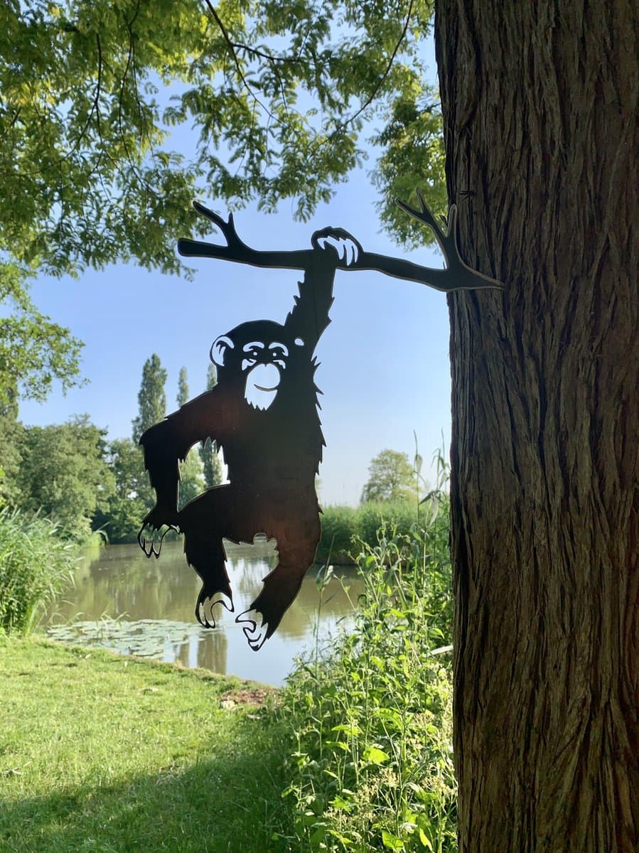 Metalen tuin decoratie - De aap - Cortenstaal tuindecoratie