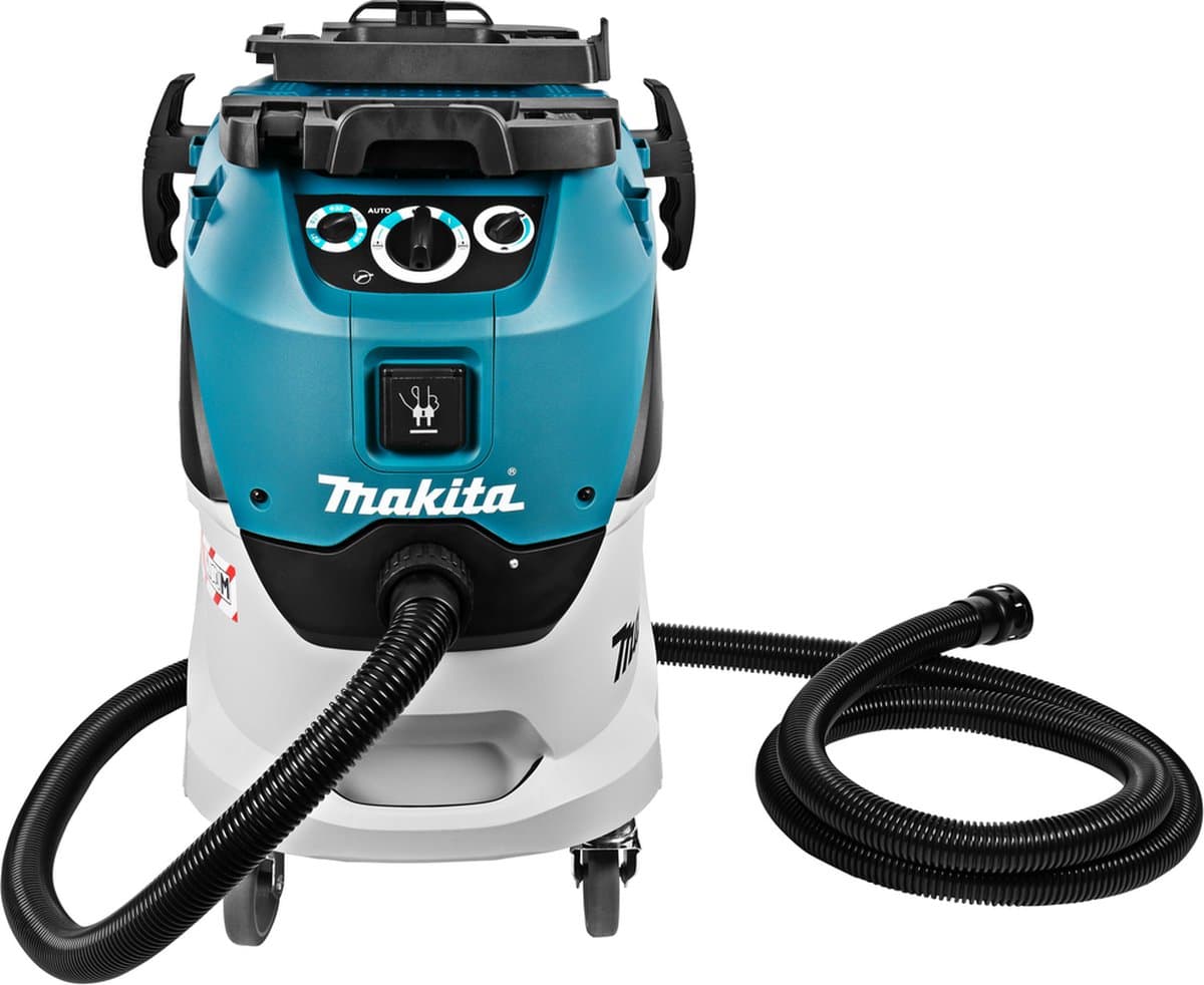 Makita VC4210M