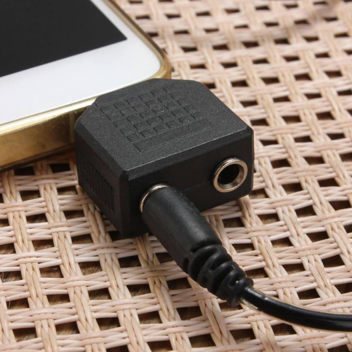 3,5 mm jackplug splitter - audiosplitter - koptelefoon - muziek streamen - zwart - DisQounts