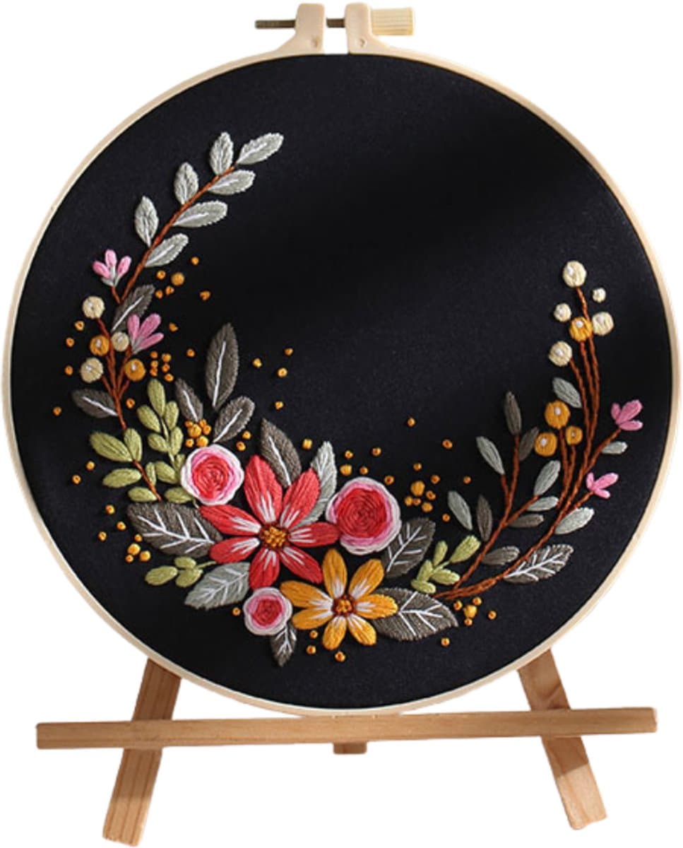 PREMIUM Borduurset Volwassenen – Borduren voor beginners – Borduurpakket Compleet – Creatieve hobby – Ontspanning – DIY pakket – Handwerk – Inclusief accessoires – Houten borduurring – Bloemen – Krans – Velvet Bloom