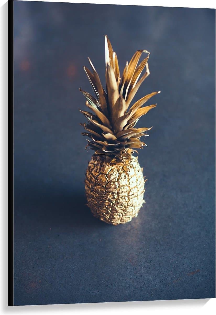 Canvas - Miniatuurbeeldje van Gouden Ananas - 80x120cm Foto op Canvas Schilderij (Wanddecoratie op Canvas)