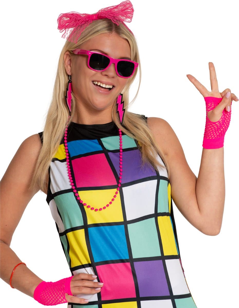 Partychimp 80s/90s Verkleed Set Bril/Oorbellen/Diadeem/Ketting/Armband en Vingerloze Visnethandschoenen Voordeelverpakking 3 Stuks voor bij Carnavalskleding Heren en Dames Carnaval Accessoires Verkleedaccessoires Volwassenen - Roze - 3 Sets