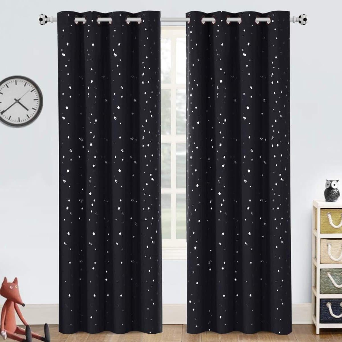 Verduisterende Kindergordijnen - Stergordijnen Kinderkamer - Slaapkamer Decoratie - Folieprint Zilveren Sterren - 52 x 84 Inch - Zwart