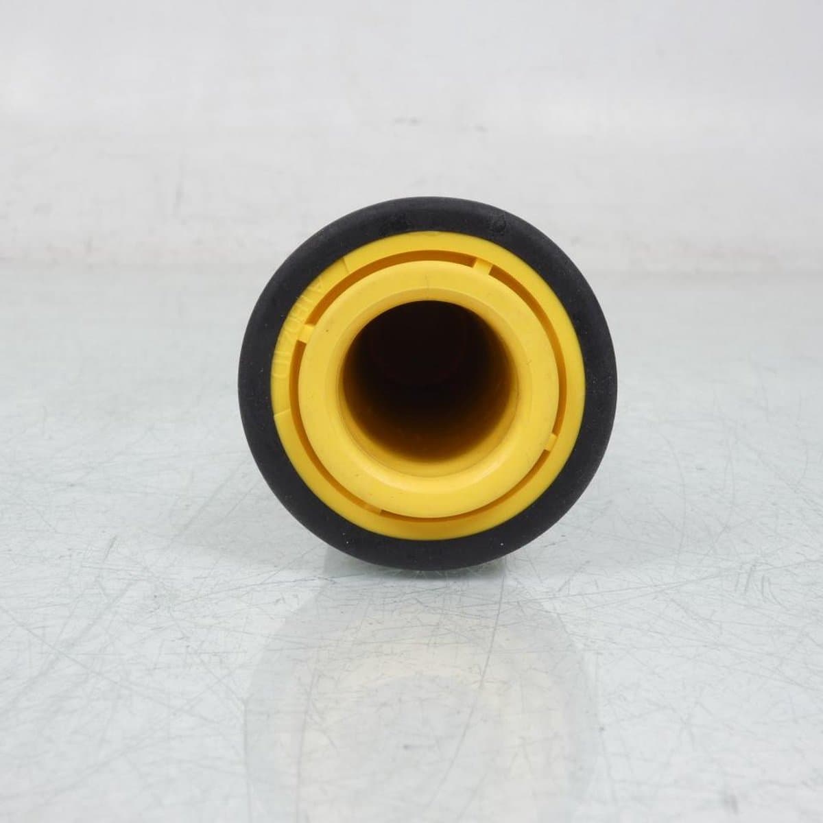 Paire revêtement poignée Noir/Jaune Domino pour quad Adly 300 Cross X Over A180