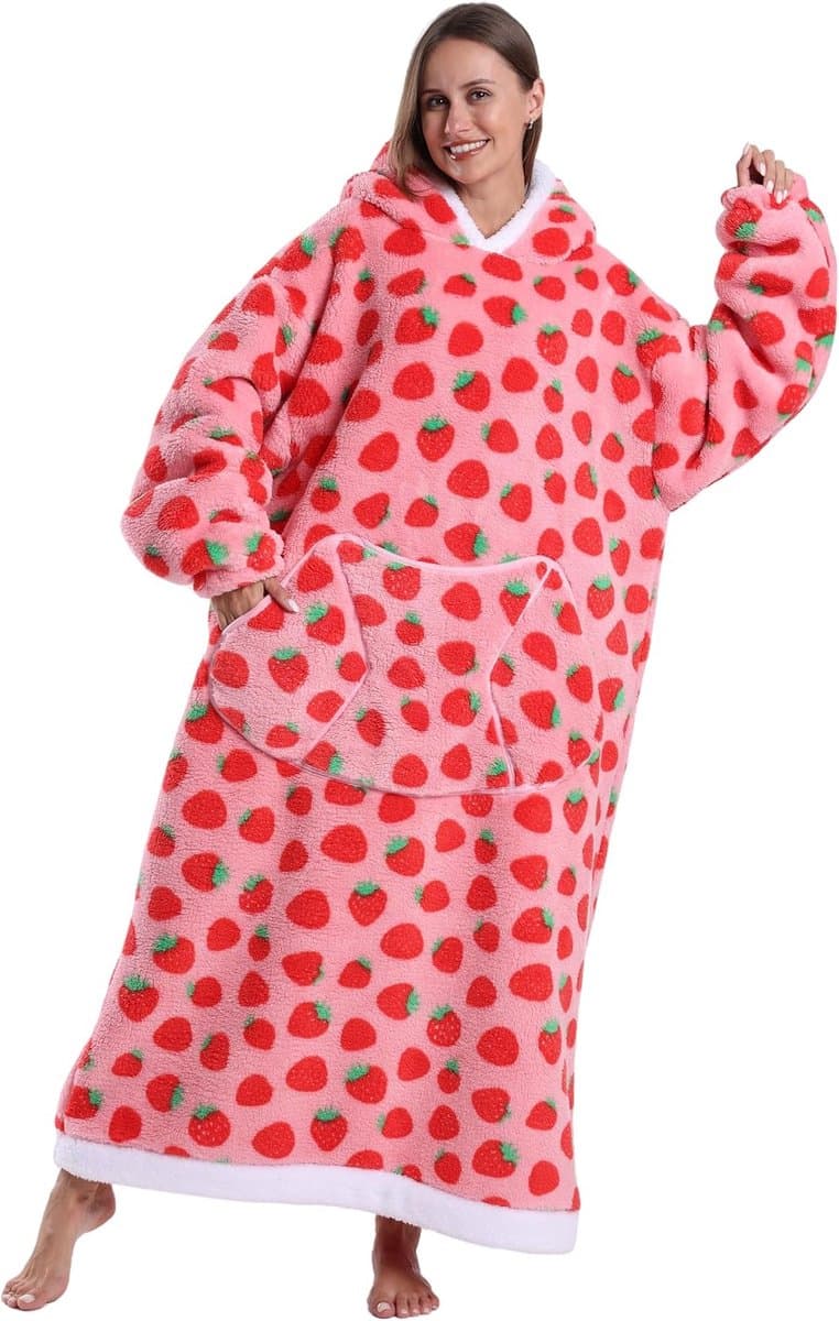 Deken met capuchon voor vrouwen en volwassenen, deken met mouwen, zachte en warme deken om aan te kleden als cadeau voor vriendin, moeder of moeder (Strawberry2)
