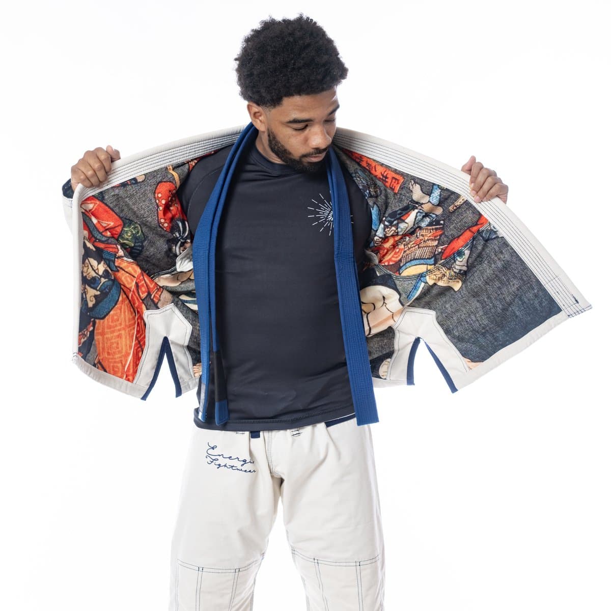 Energia Fightwear Deluxe Gi A3/XL - Binnenvoering met Print - Geborduurde Details - Gebroken Wit