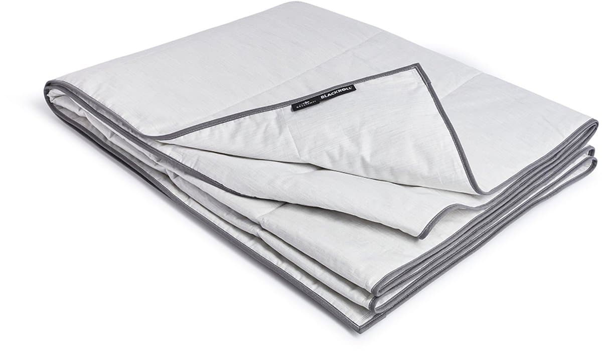 BLACKROLL® RECOVERY BLANKET ZOMER 155x220 cm – Lichte herstel- & verzwaringsdeken – Voor ontspanning & diepe slaap – Infrarood effect – Wit/Grijs