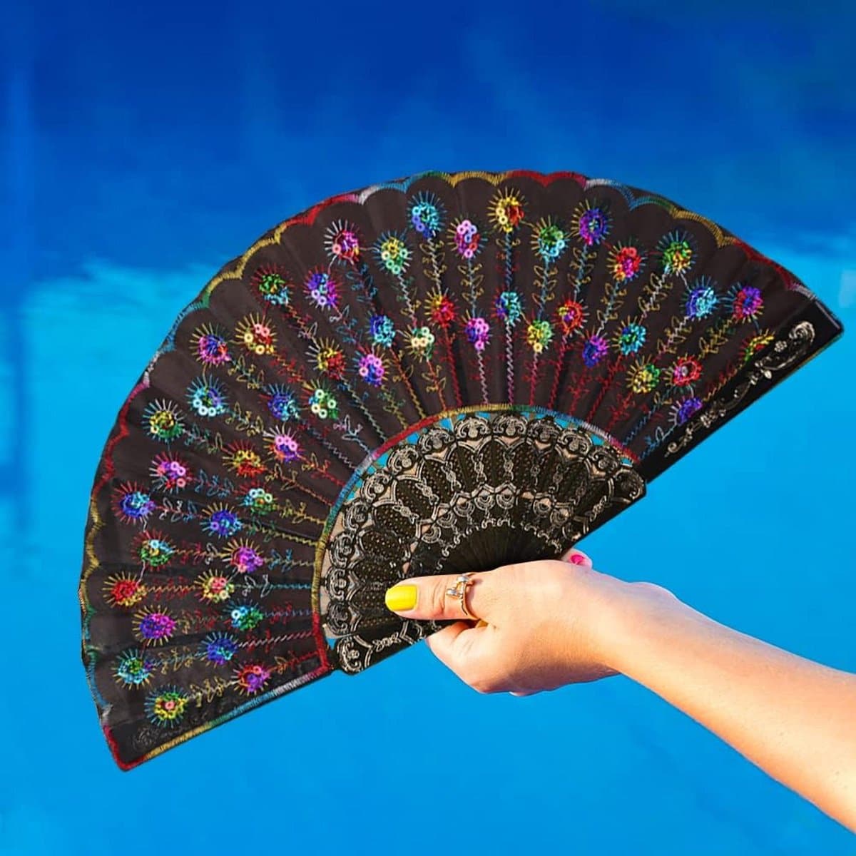 Decoratieve Opvouwbare Handwaaier Kant en Pailletten - Ideaal voor Feest, Dans of Wanddecoratie