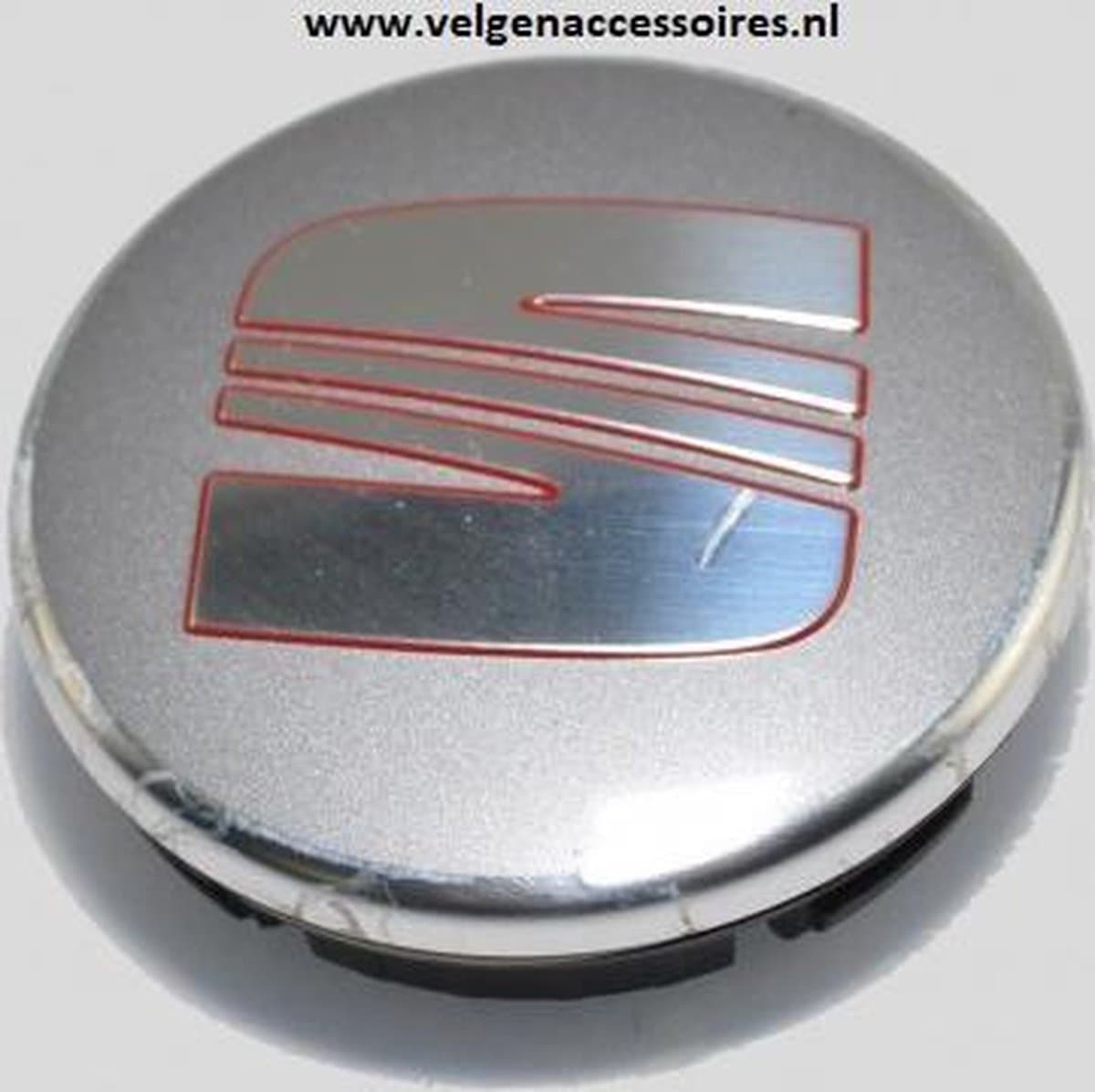 Seat Naafdoppen - Set van 4 stuks- 55mm 6ll601171 UFT banden winterbanden all season banden 4 seizoenen embleem logo emblemen velgen logo wieldop