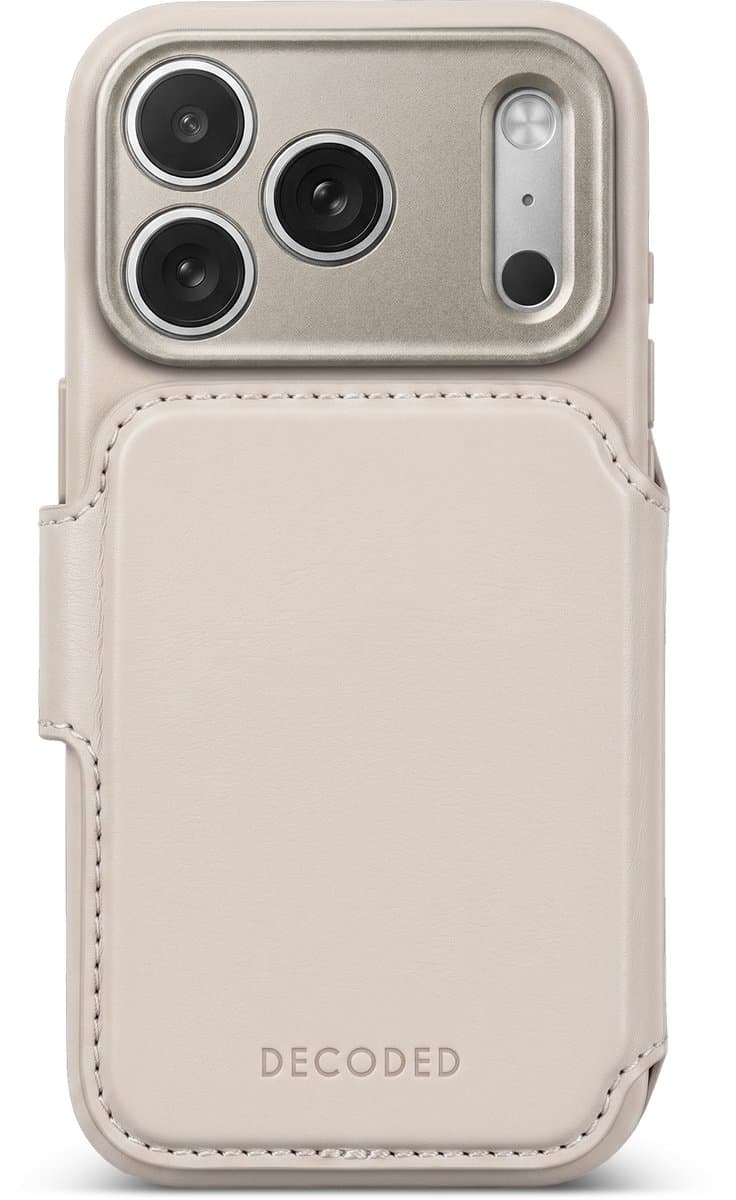 DECODED Leren Hoesje voor iPhone 18 Pro, Detachable Wallet - ECCO Leer - Geschikt voor Magsafe - Schokbestendige Hoes - Verhoogde Schermranden - Metalen Cameraring - Microvezel Voering - Draadloos Opladen - Beige