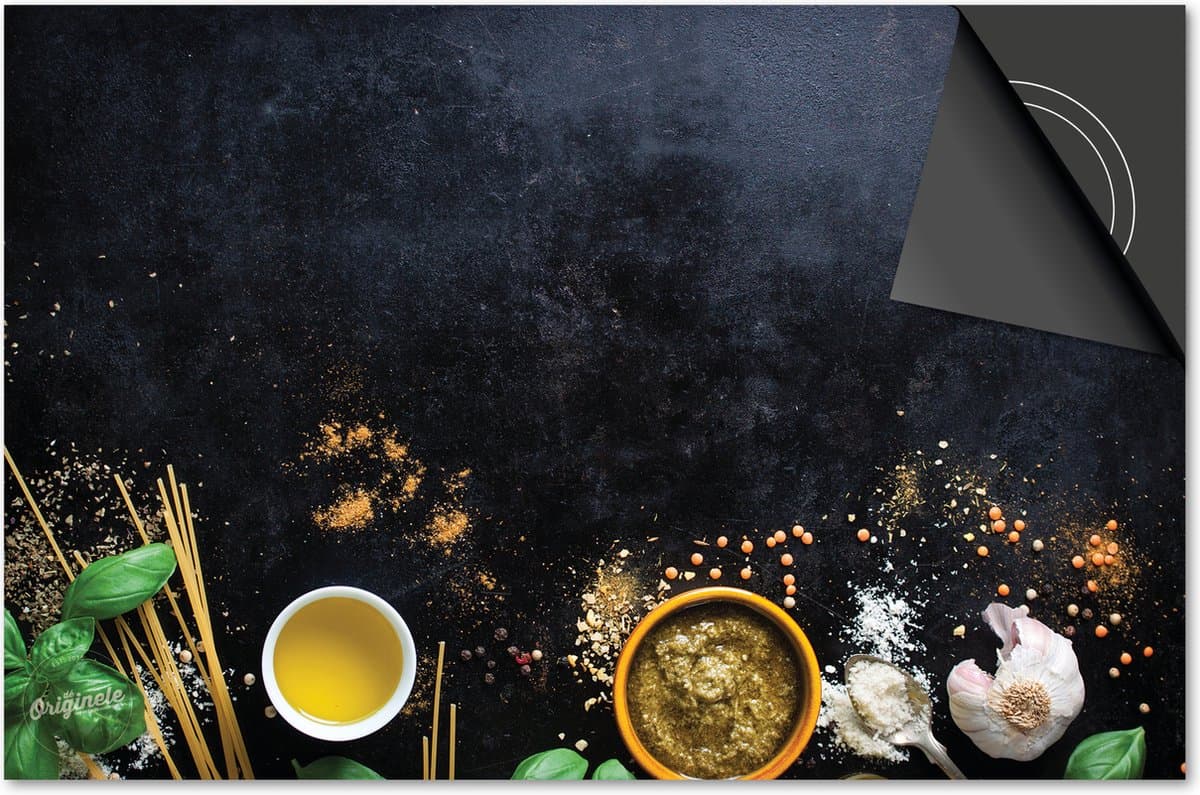 Inductie beschermer 78x52 - afdekplaat inductie mat - Dietrix Kookplaat beschermer - Exclusief - Kruiden en Lepels - Pasta Pesto kruiden en knoflook op zwart