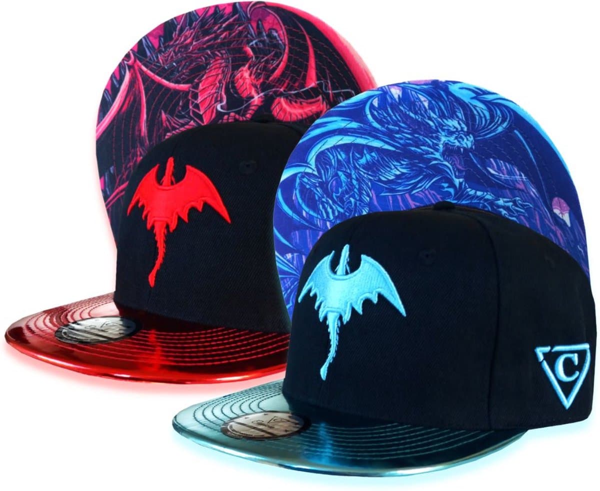 Capiche® Snapback Set van 2 Petten – Blauwe & Rode Draak – Zwart & Rood Metallic & Blauw Metallic – Verstelbaar met Druksluiting – Sportcap – Baseball Cap – Mannen Pet – Draken Pet