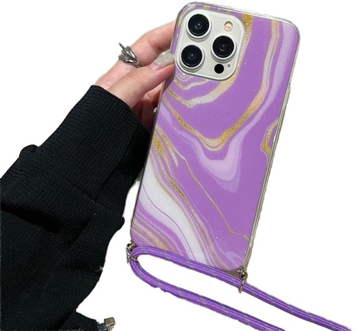 Marmer Look Telefoonhoesje met Schouderkoord – Geschikt voor Apple iPhone 15 Pro Max – Luxe & Stijlvolle Bescherming - Paars