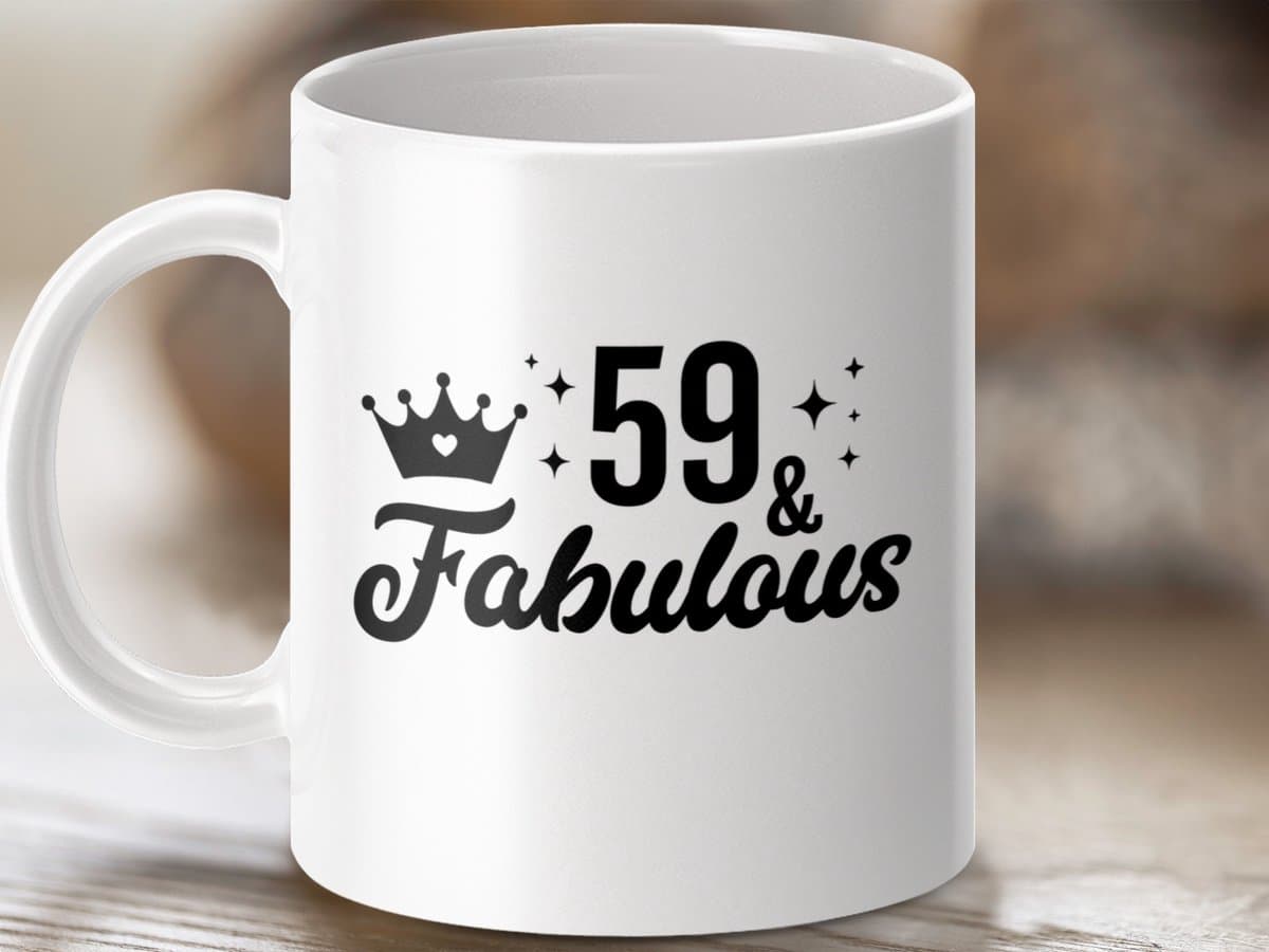 Mok 59 and Fabulous, Verjaardagscadeau Vrouw, Vijftig en Fantastisch, Verjaardag Mok, Grappige Mok, Verjaardagsfeest Mok