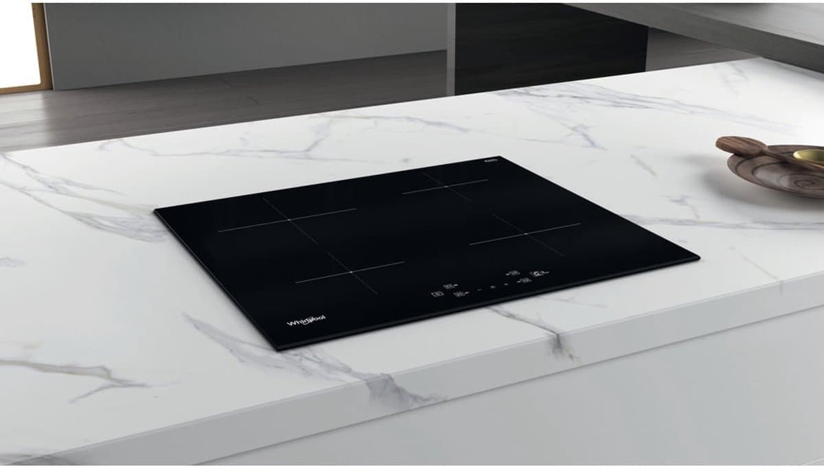 Whirlpool WS Q2760 BF
